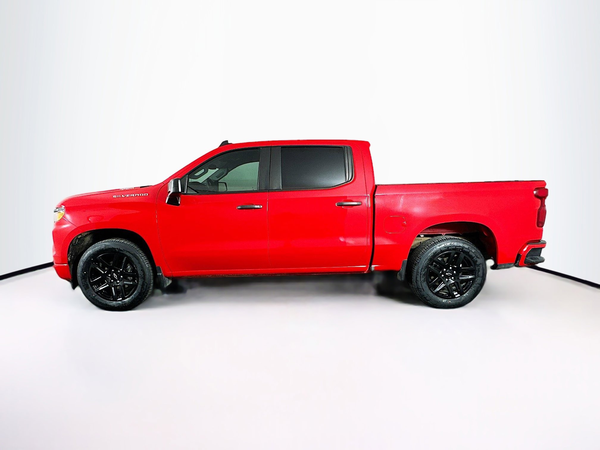 Used 2024 Chevrolet Silverado 1500 Custom image 4