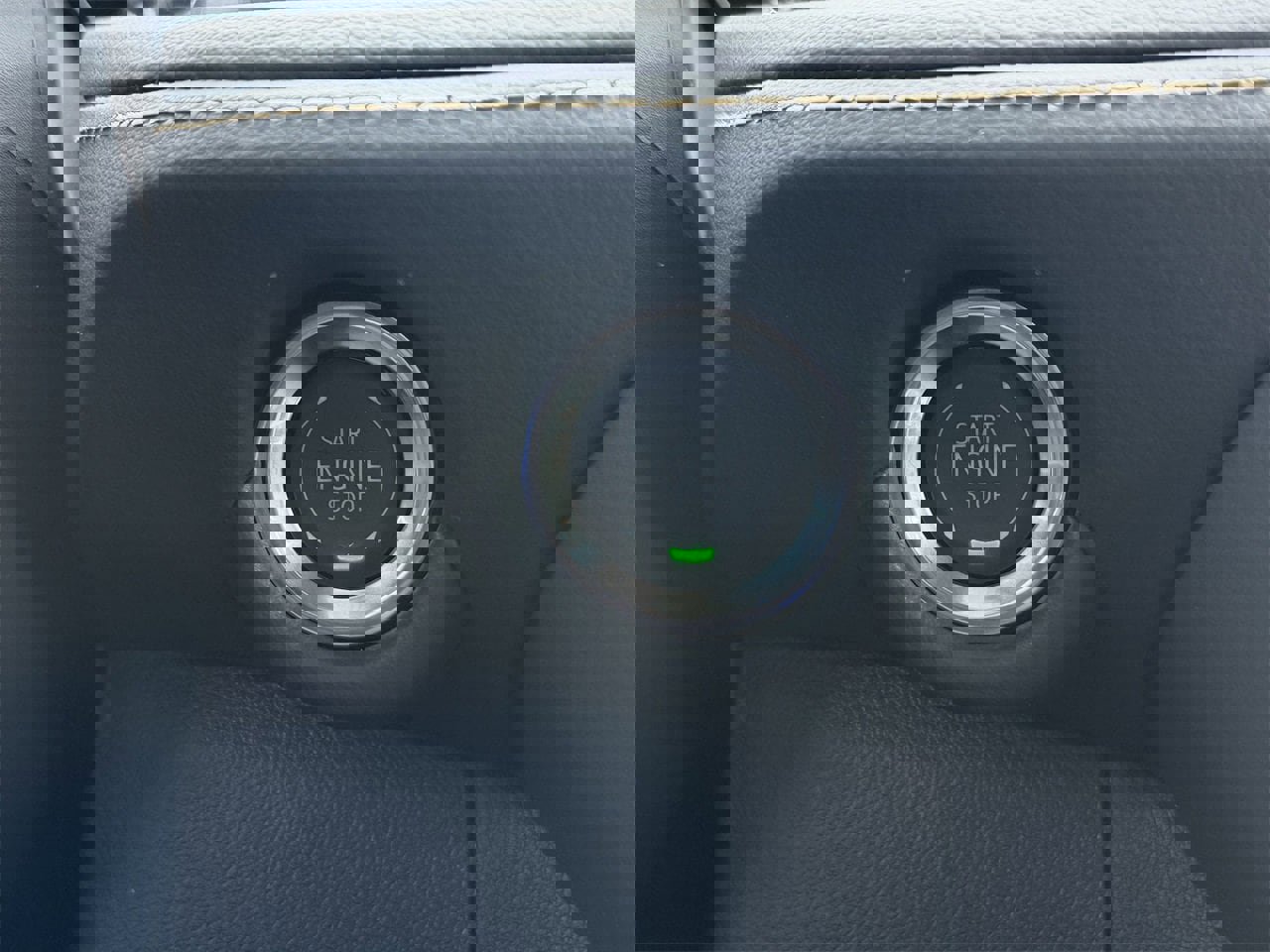 New 2026 Chevrolet Suburban Premier image 18