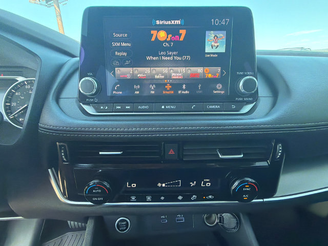 Used 2022 Nissan Rogue SV FWD image 28