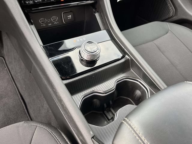 Used 2025 Jeep Grand Cherokee Laredo X AWD/4WD image 31