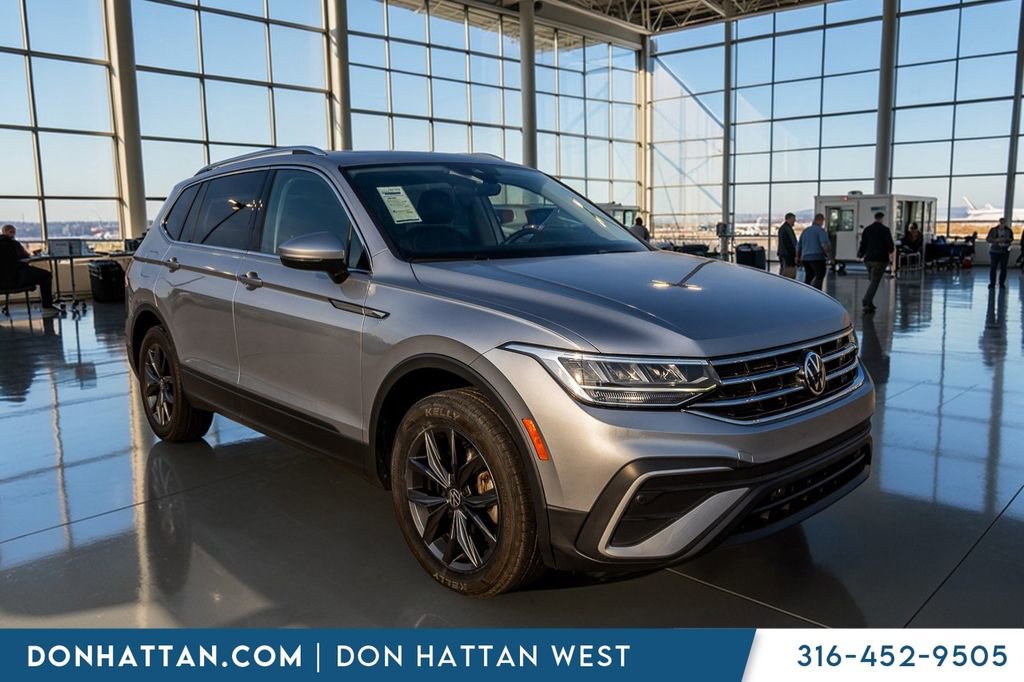 Used 2023 Volkswagen Tiguan SE FWD image 35