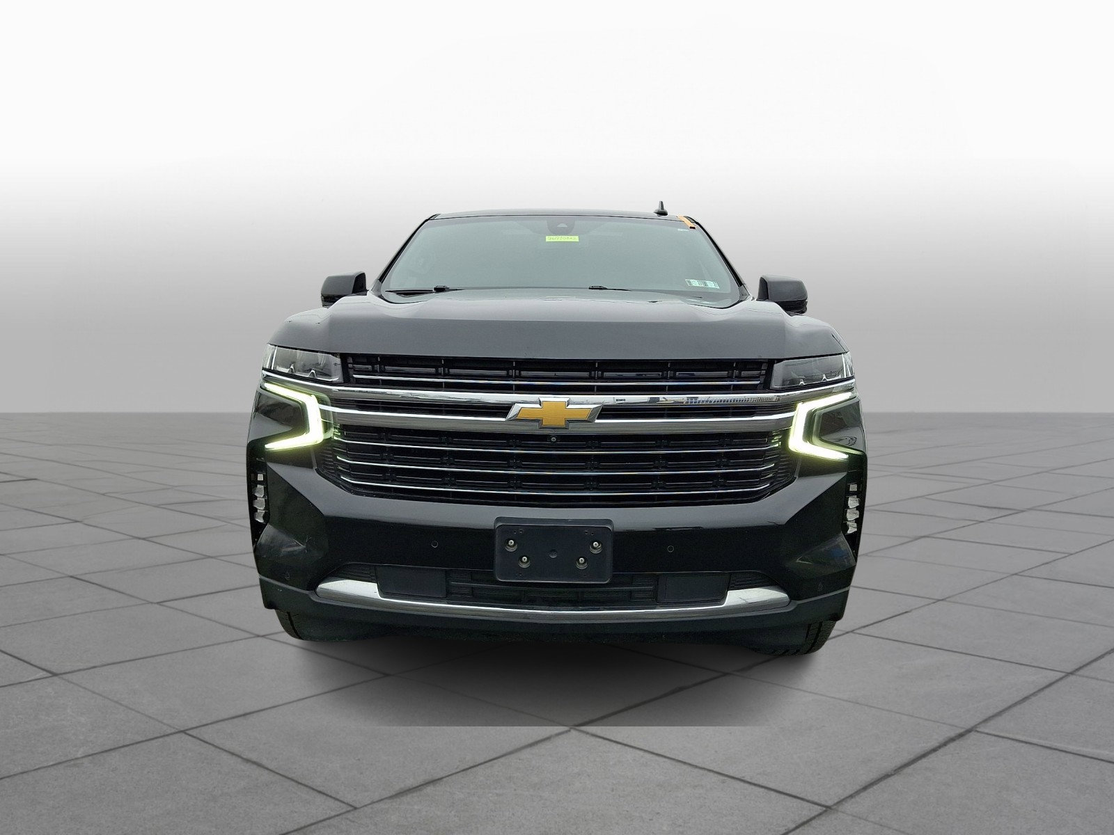 Used 2021 Chevrolet Tahoe LT w/ Luxury Package image 2