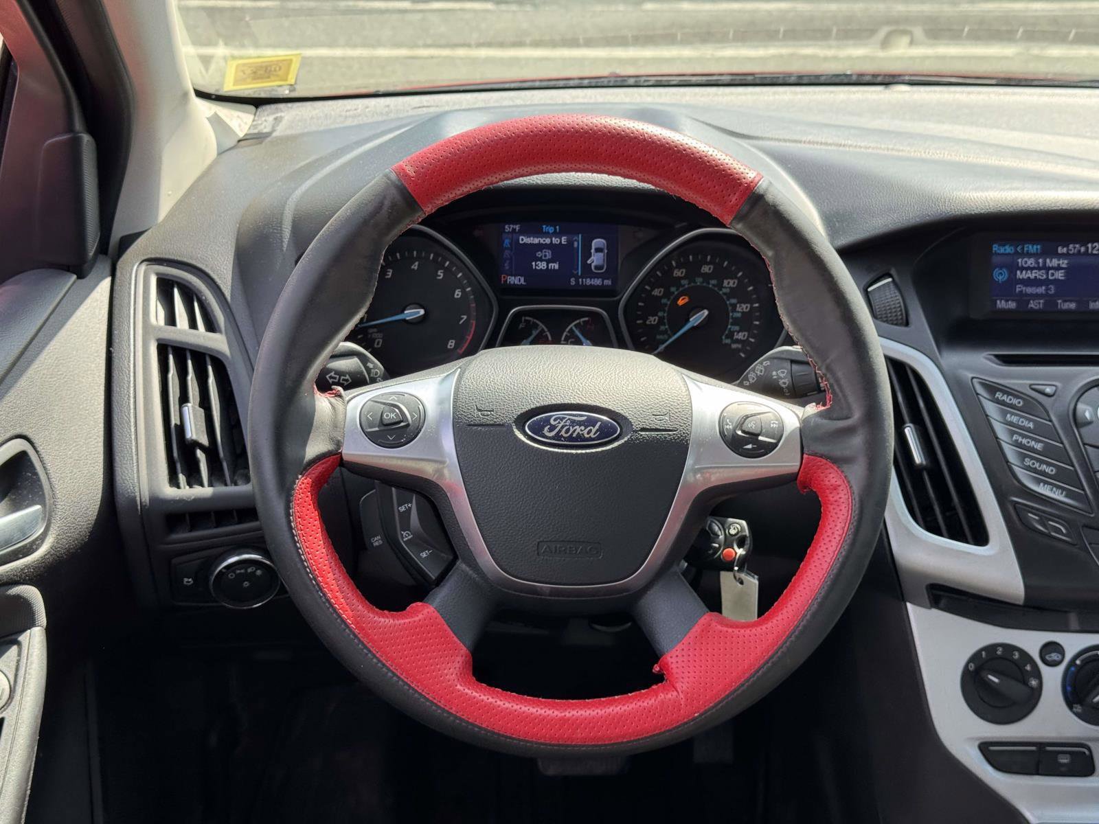 Used 2014 Ford Focus SE image 10