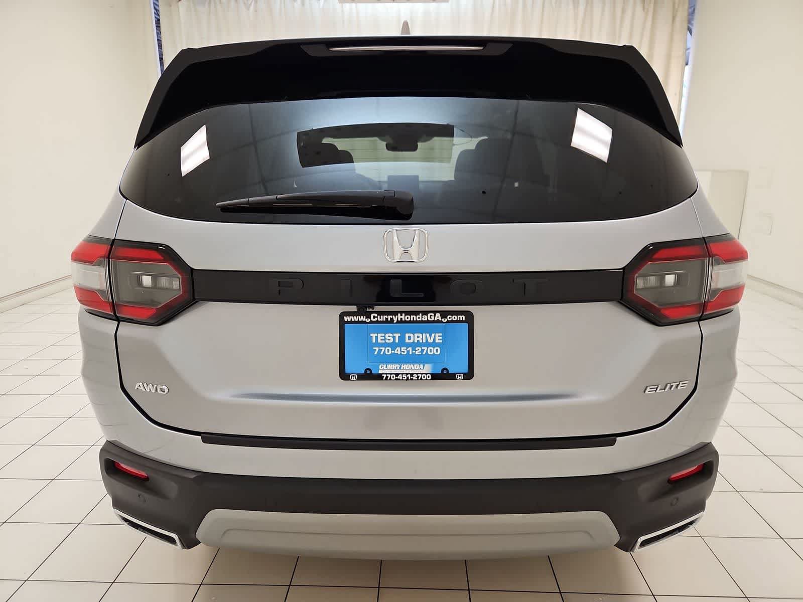 Used 2025 Honda Pilot Elite image 31