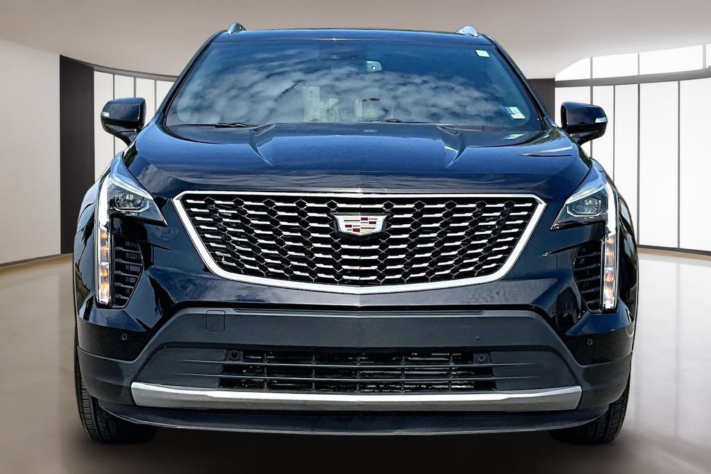 Certified 2023 Cadillac XT4 Premium Luxury FWD image 3