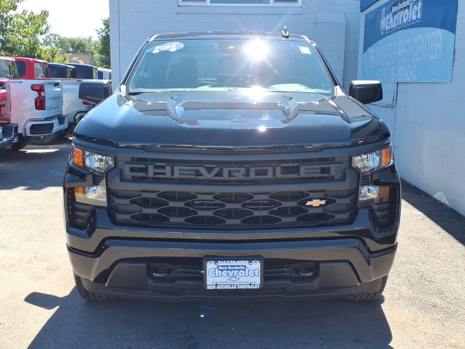 Certified 2023 Chevrolet Silverado 1500 Custom AWD/4WD image 2