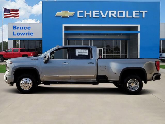 New 2026 Chevrolet Silverado 3500 High Country w/ Technology Package image 2