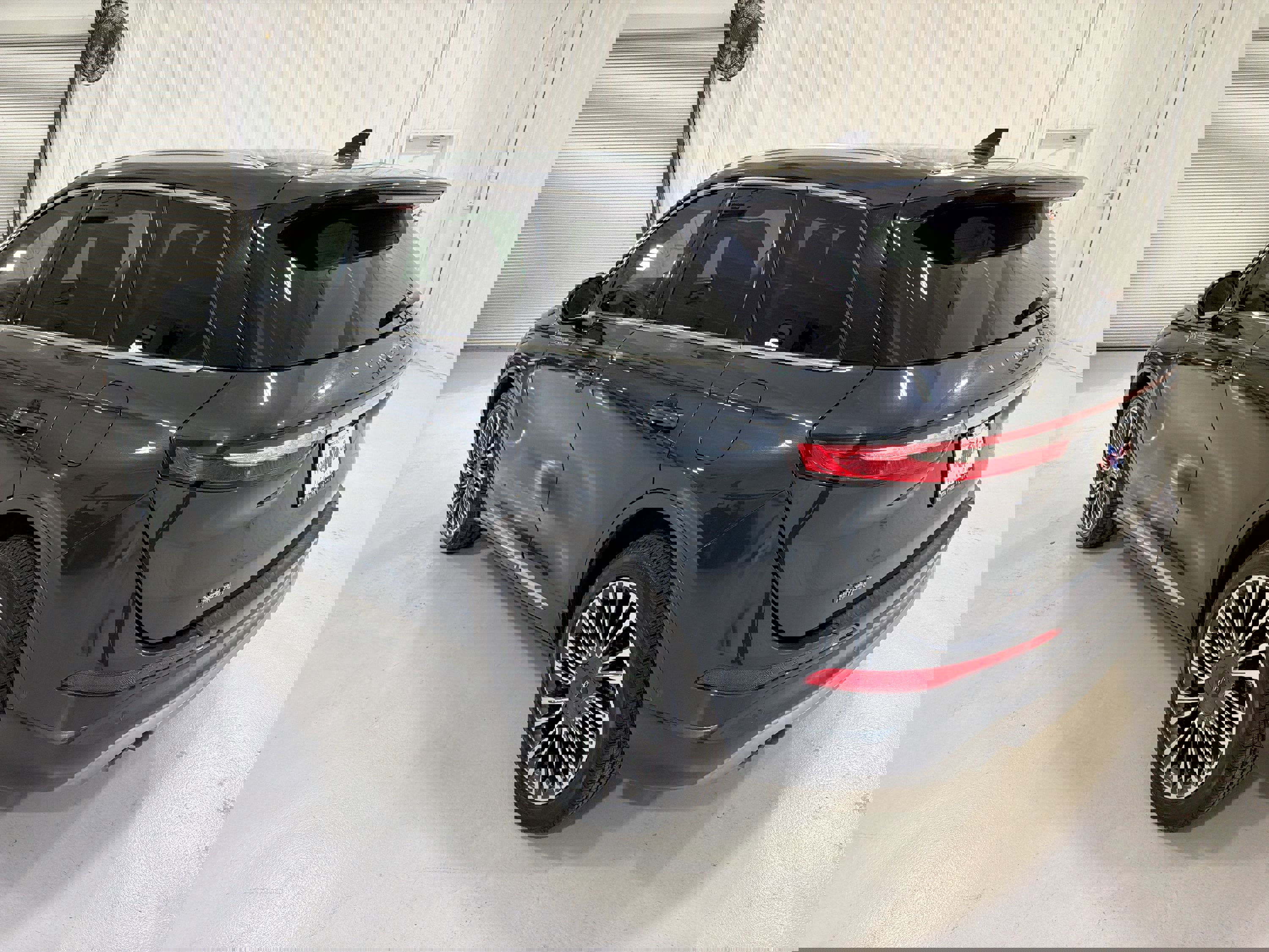 Used 2020 Lincoln Corsair Reserve w/ Equipment Group 201A image 26