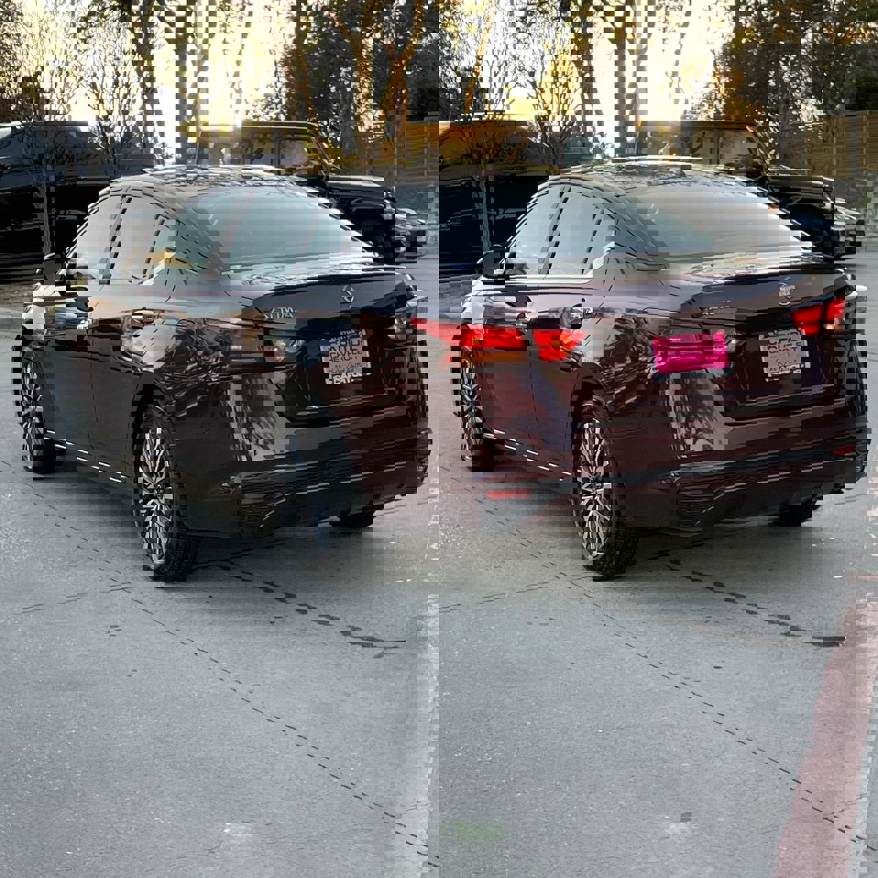 Used 2025 Nissan Altima 2.5 SV image 4