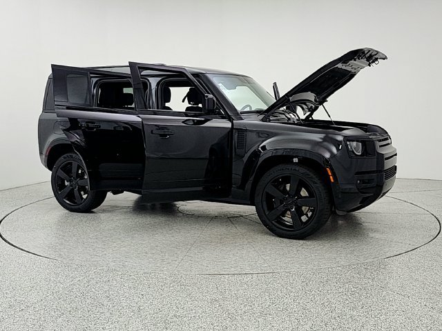 New 2026 Land Rover Defender 110 X-Dynamic SE AWD/4WD image 10