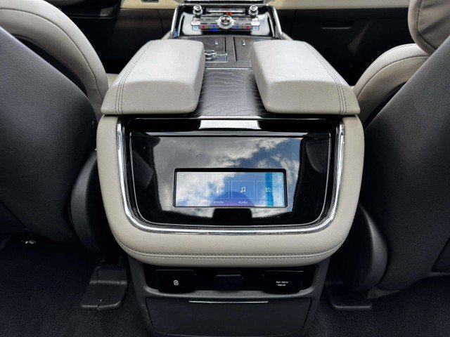 Used 2023 Lincoln Navigator Reserve image 40
