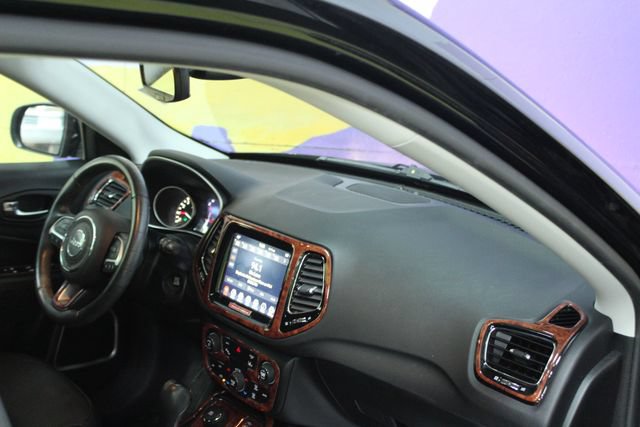 Used 2021 Jeep Compass Limited AWD/4WD image 12
