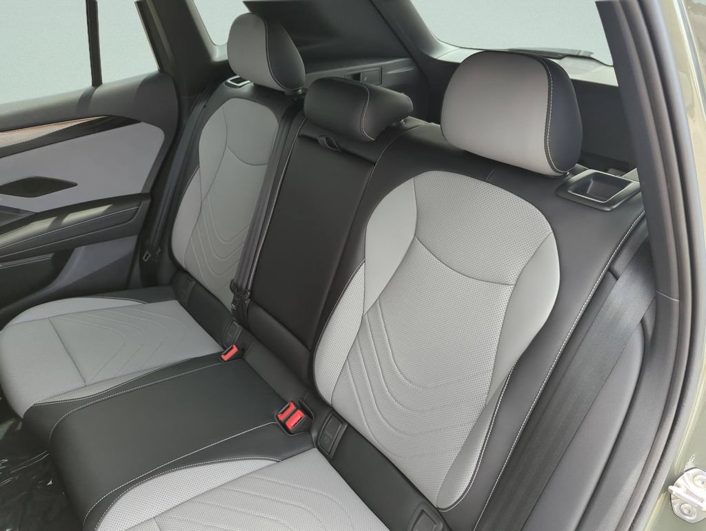 New 2026 Volkswagen Tiguan SE R-Line FWD image 26