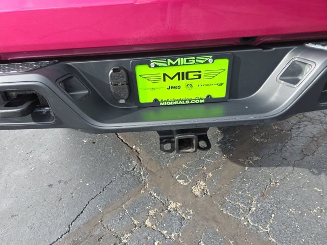 Used 2024 Jeep Gladiator Sport image 7