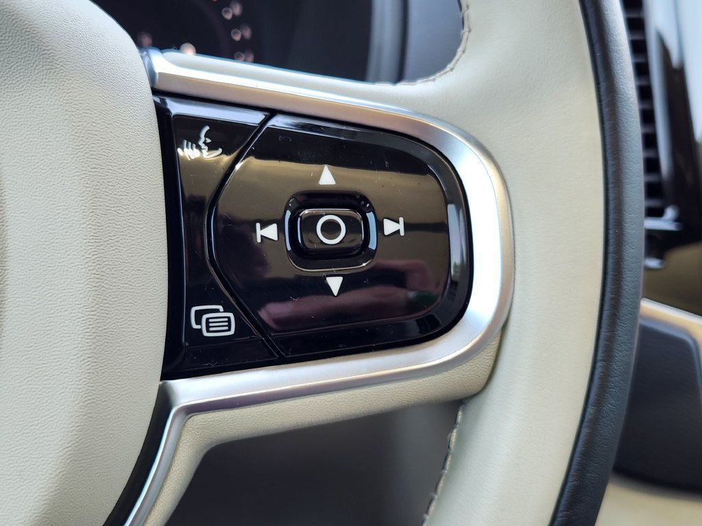 Used 2023 Volvo XC90 B6 Plus w/ Protection Package Premier AWD/4WD image 25