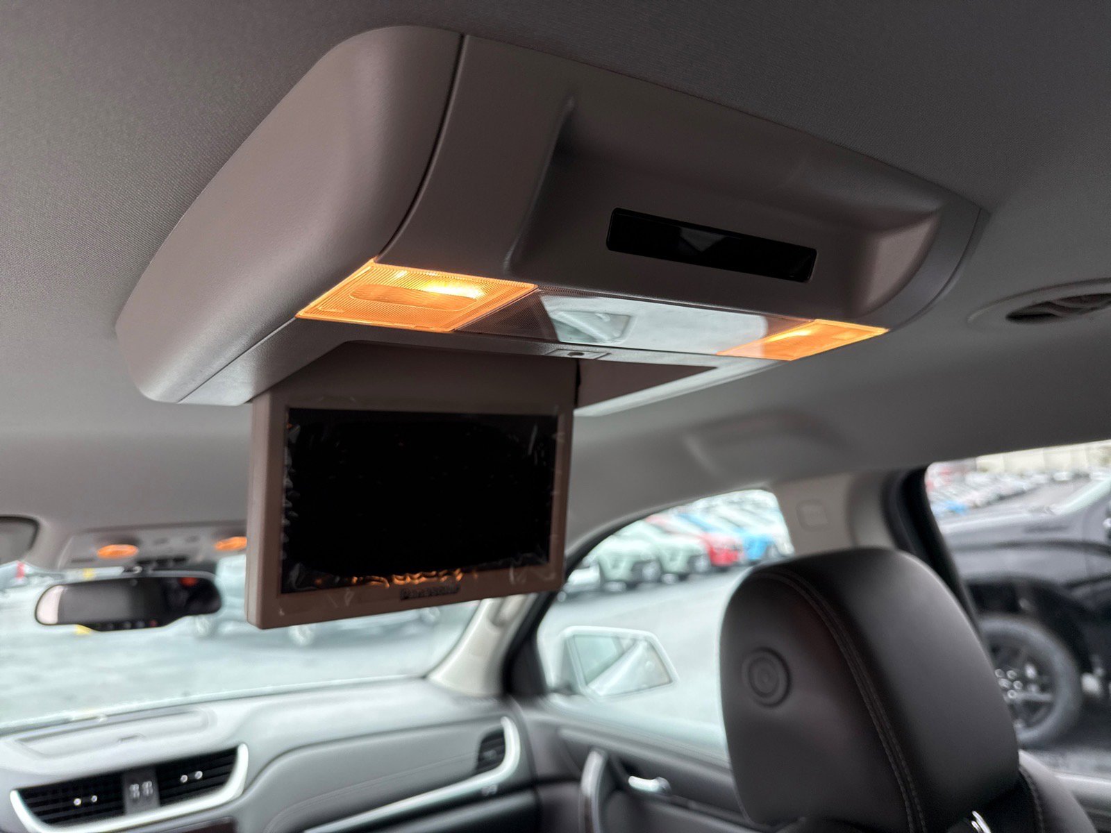 Used 2015 Chevrolet Traverse LTZ FWD image 27