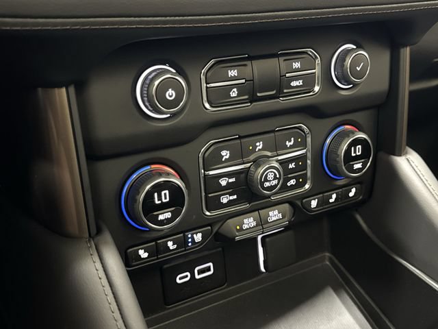 Certified 2024 Chevrolet Tahoe High Country AWD/4WD image 24