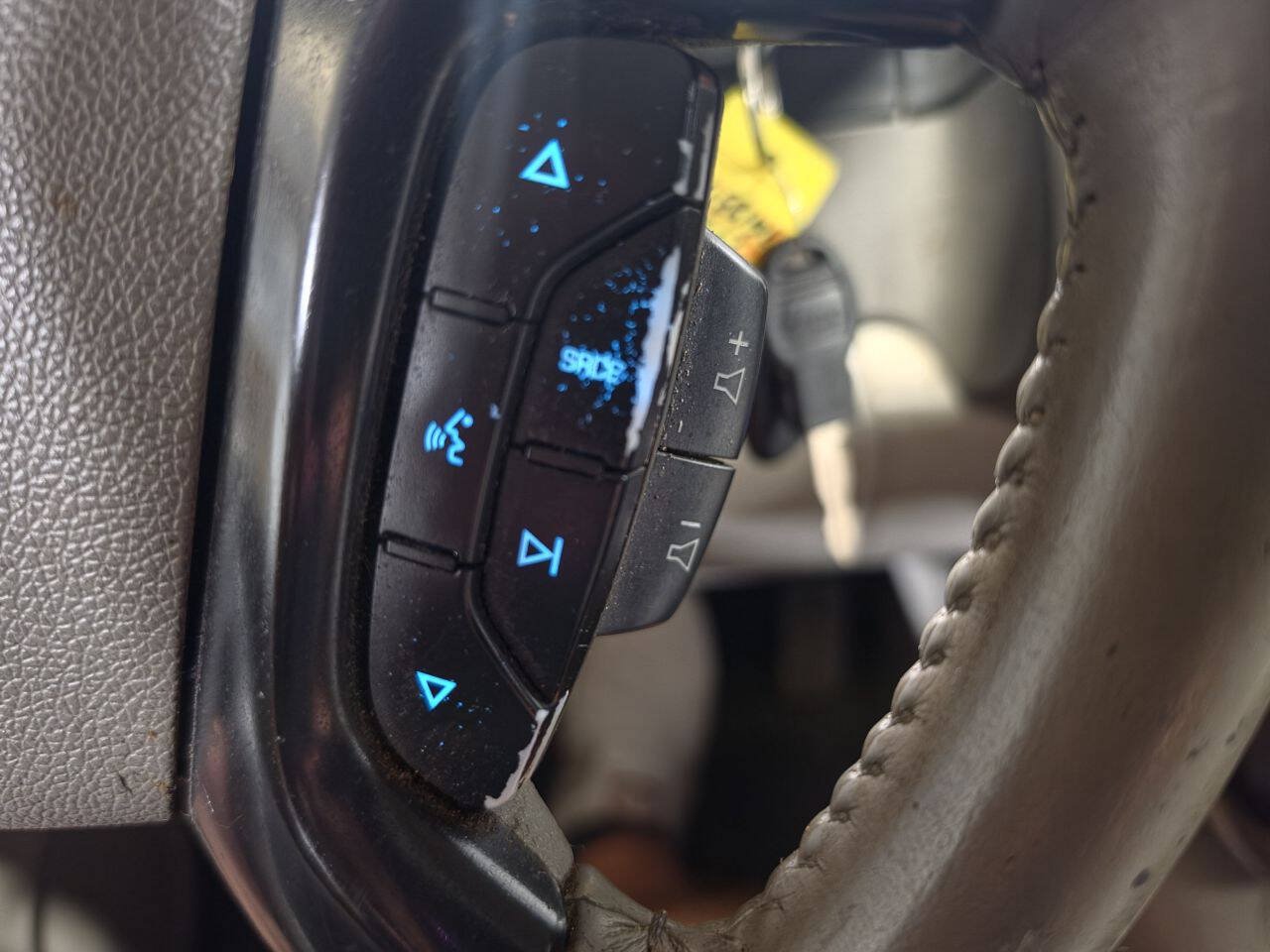 Used 2007 Chevrolet Avalanche LTZ w/ LTZ Preferred Equipment Group AWD/4WD image 25