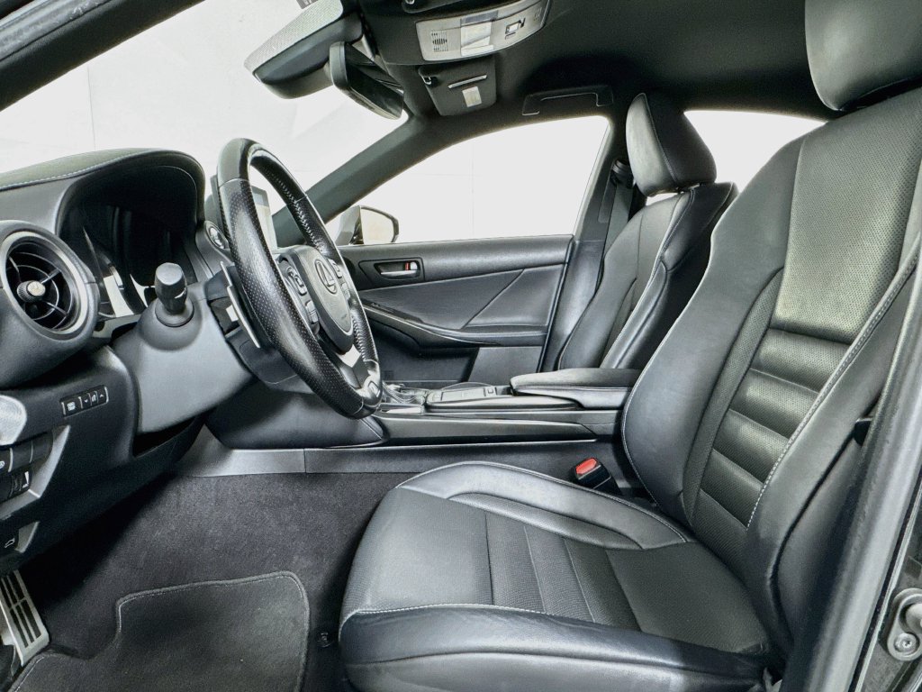 Used 2021 Lexus IS 350 F Sport w/ Accessory Package 2 RWD image 10