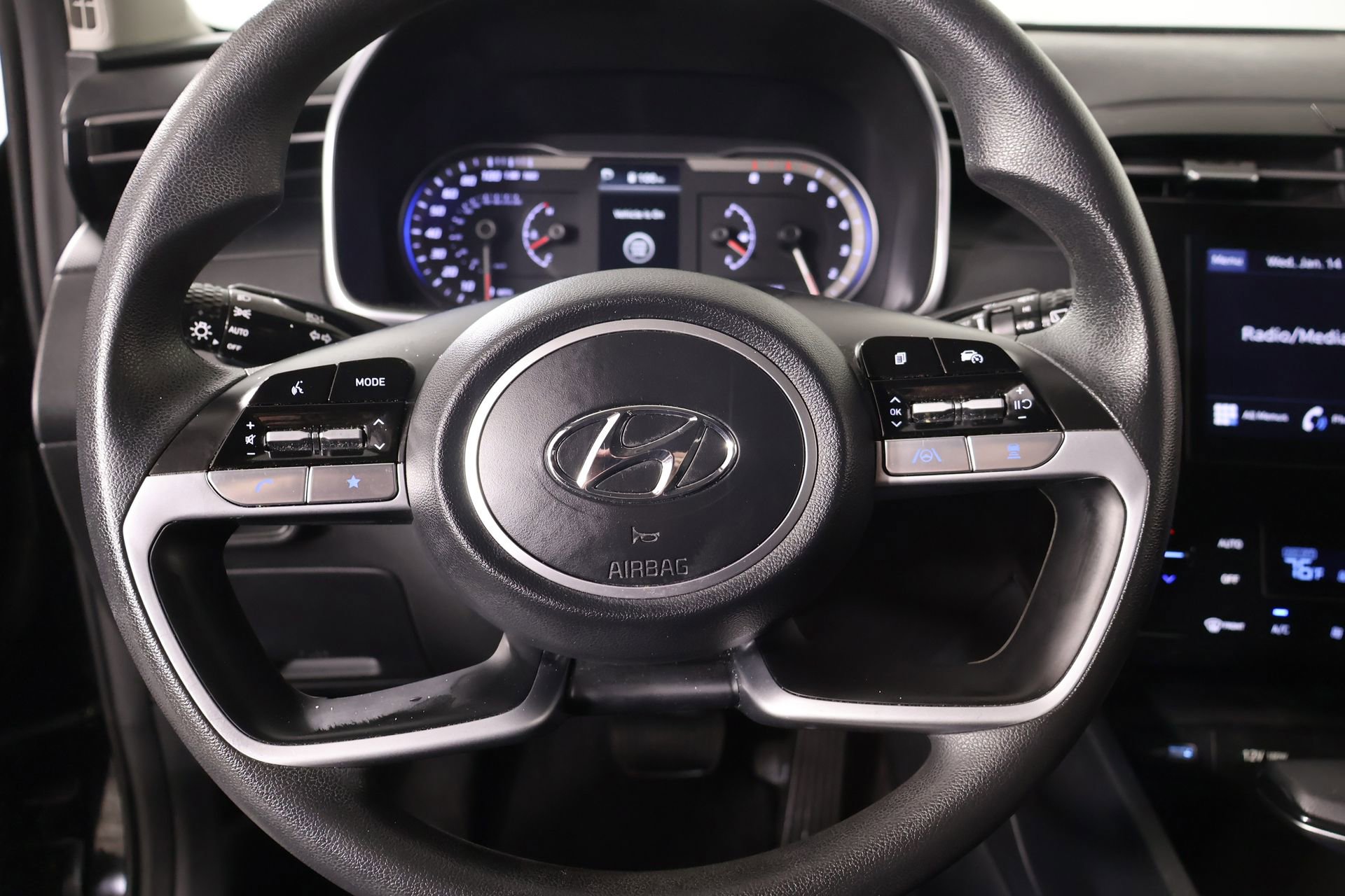 Used 2024 Hyundai Tucson SEL image 3