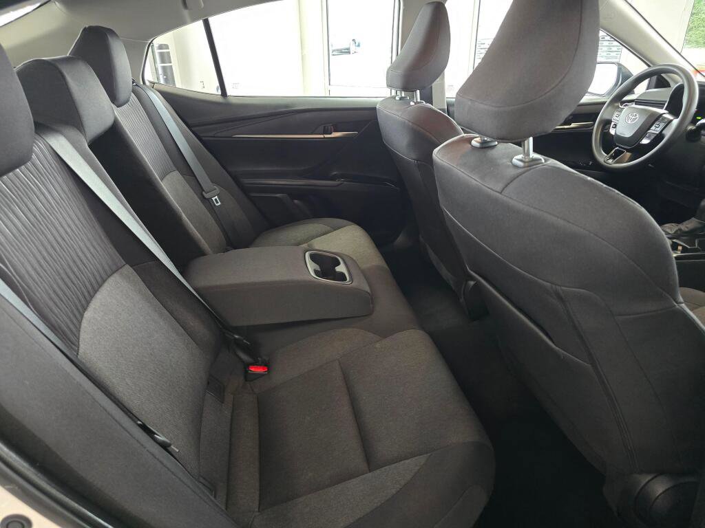 Used 2025 Toyota Camry LE FWD image 41