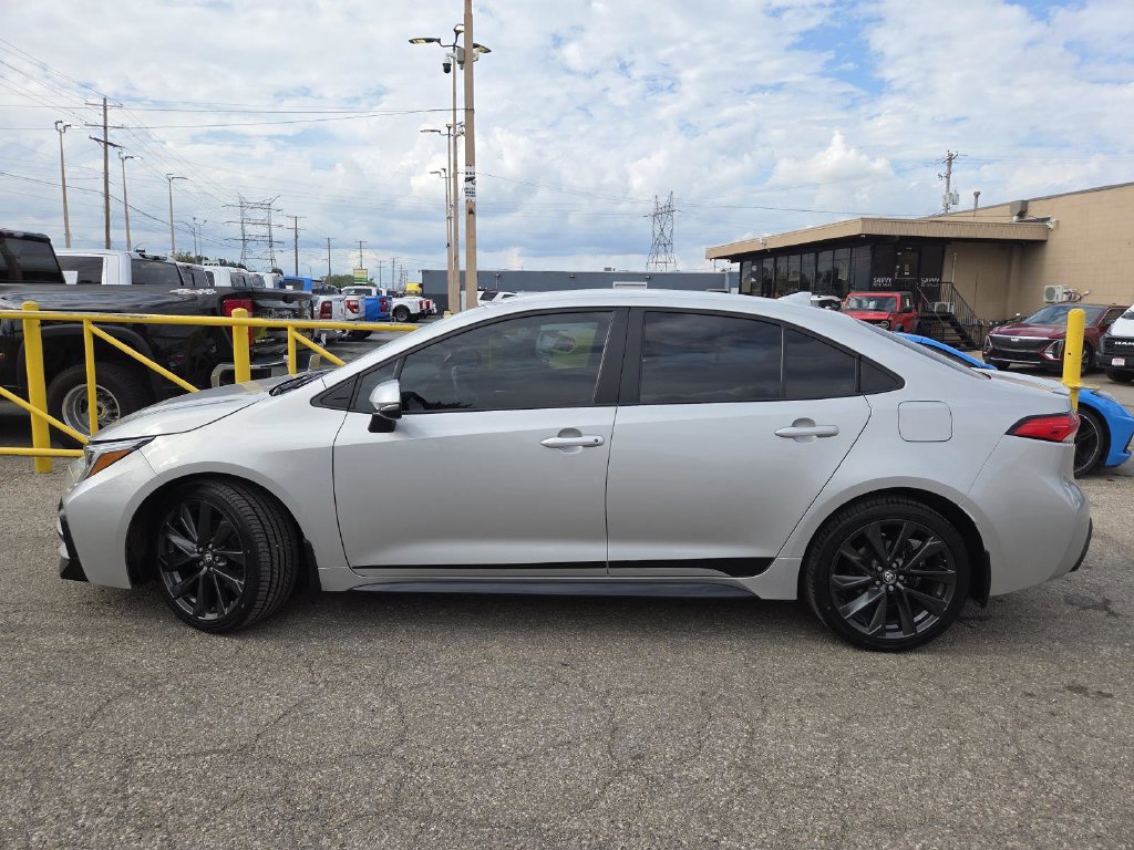 Used 2024 Toyota Corolla SE FWD image 11
