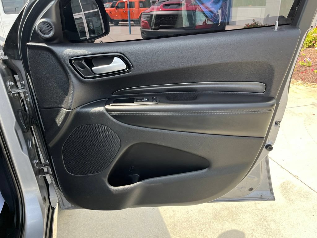 Used 2021 Dodge Durango SXT RWD image 27