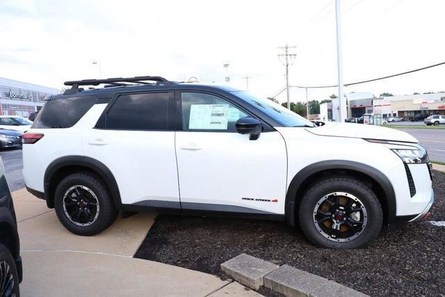 New 2026 Nissan Pathfinder Rock Creek w/ Rock Creek Premium Package AWD/4WD image 5