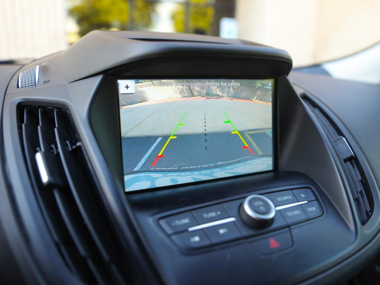 Used 2018 Ford Escape SE w/ SE Sport Appearance Package image 9