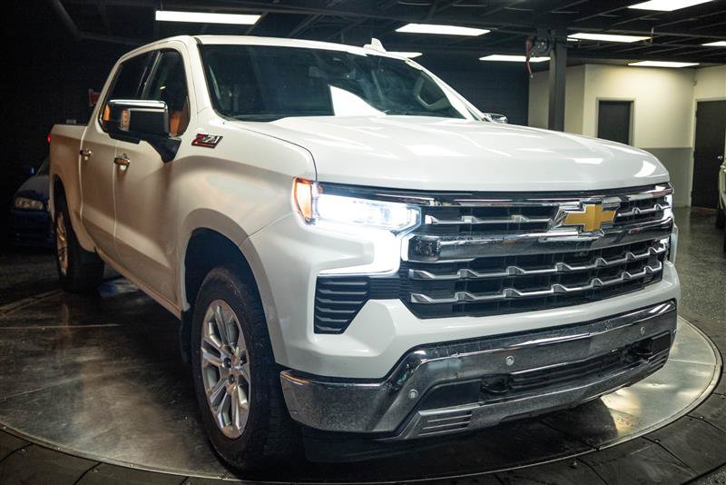 Used 2023 Chevrolet Silverado 1500 LTZ w/ LTZ Convenience Package II AWD/4WD image 5