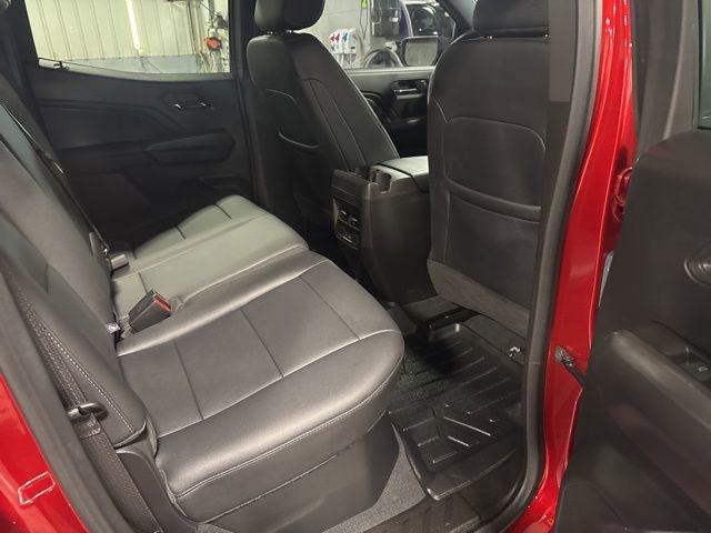 Used 2024 Chevrolet Colorado LT w/ LT Convenience Package III image 29
