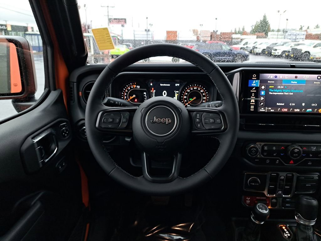 Used 2025 Jeep Gladiator Mojave w/ Convenience Group image 21