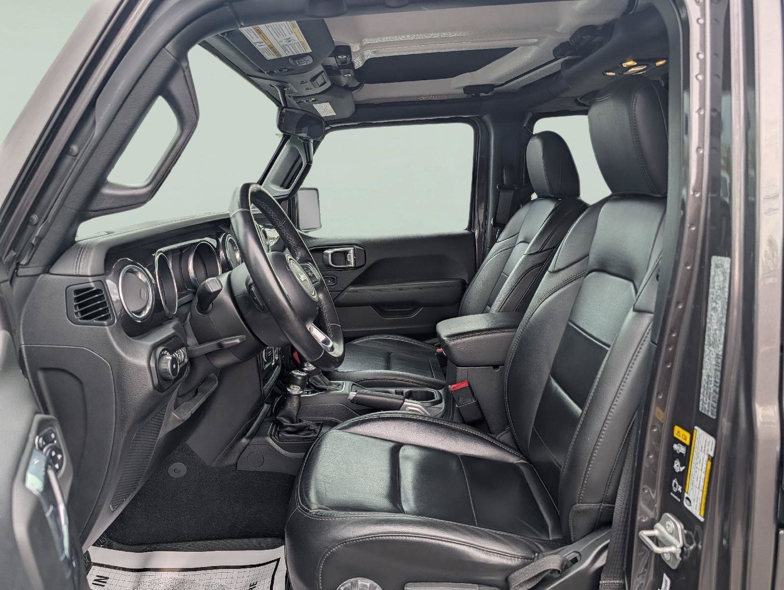 Used 2021 Jeep Wrangler Unlimited Sahara AWD/4WD image 9