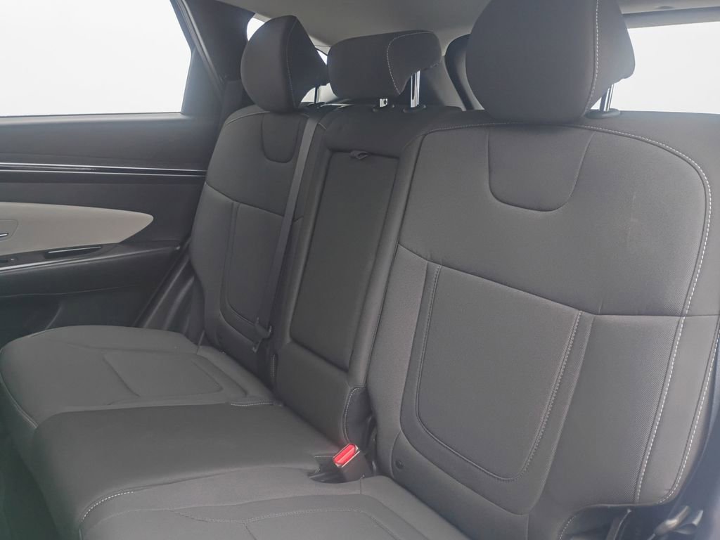 Used 2023 Hyundai Tucson SE image 22