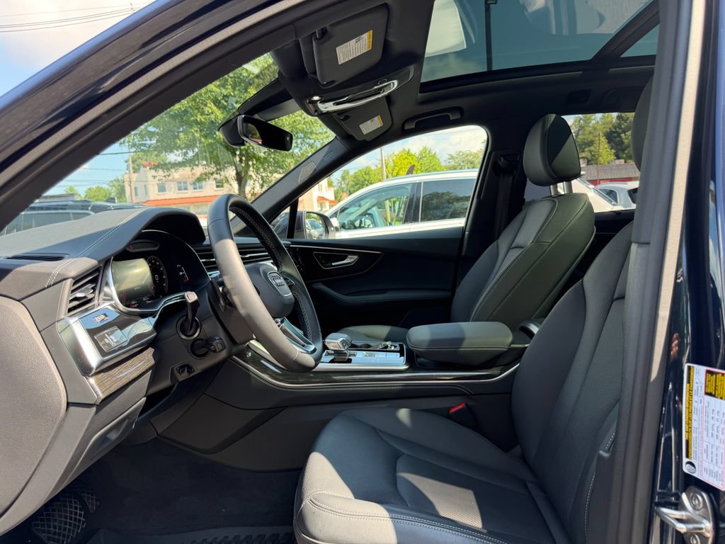 Used 2026 Audi Q7 3.0T Premium Plus w/ Premium Plus Package AWD/4WD image 17