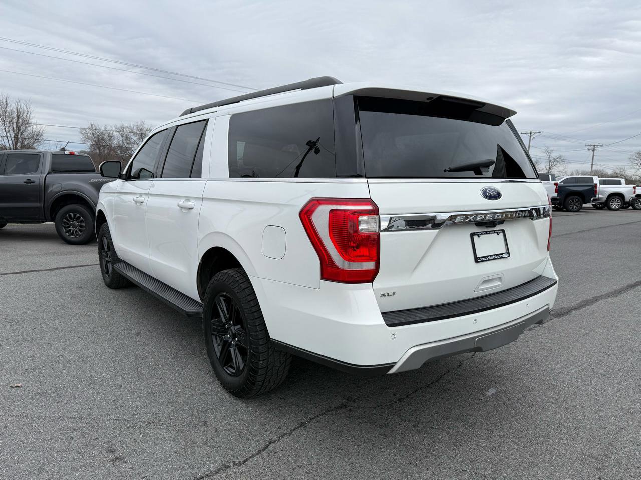Used 2020 Ford Expedition Max XLT w/ Equipment Group 201A RWD image 4