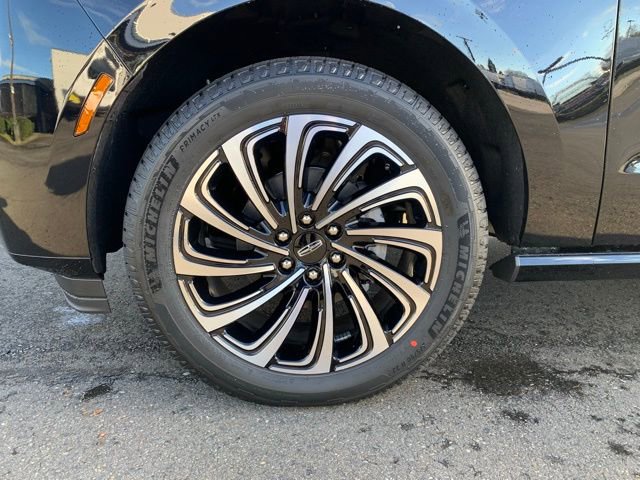New 2025 Lincoln Navigator Black Label image 11