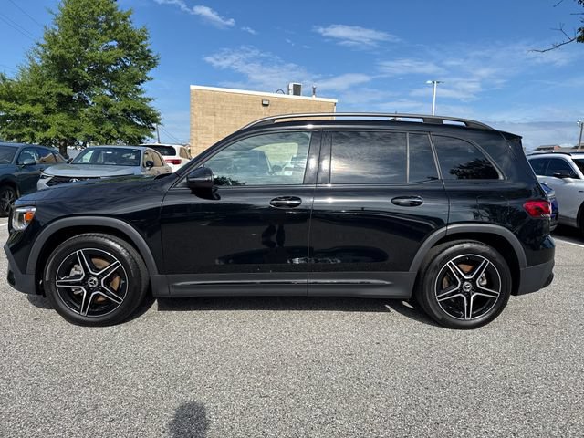 Used 2022 Mercedes-Benz GLB 250 4MATIC image 3