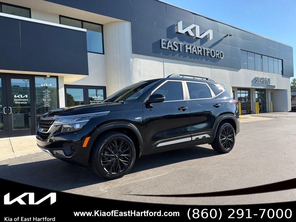 Certified 2022 Kia Seltos Nightfall Edition AWD/4WD image 1