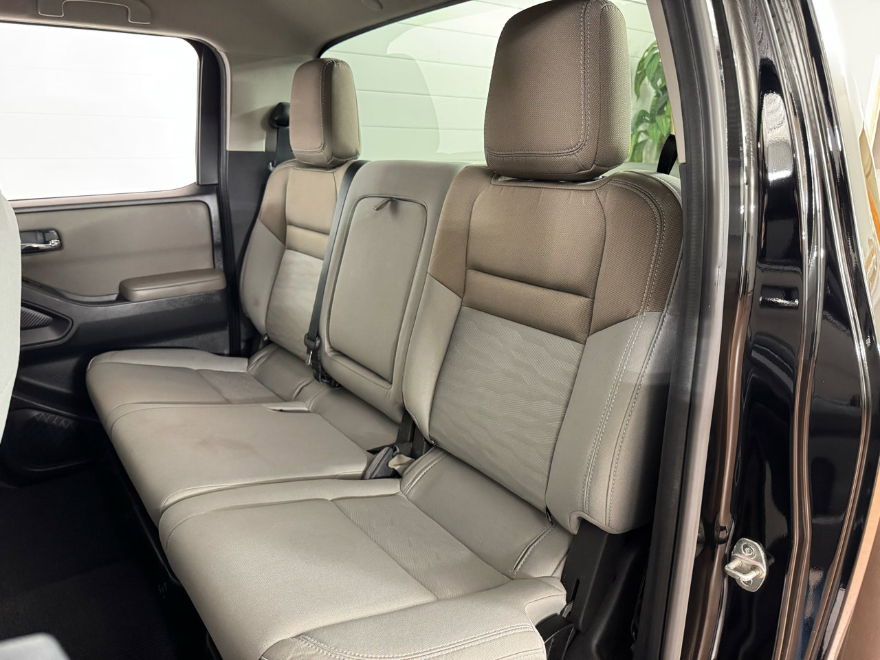 Used 2022 Nissan Frontier SV w/ Technology Package image 29