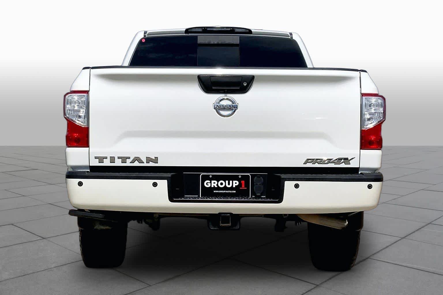Used 2019 Nissan Titan PRO-4X w/ Pro-4x Convenience Package AWD/4WD image 5