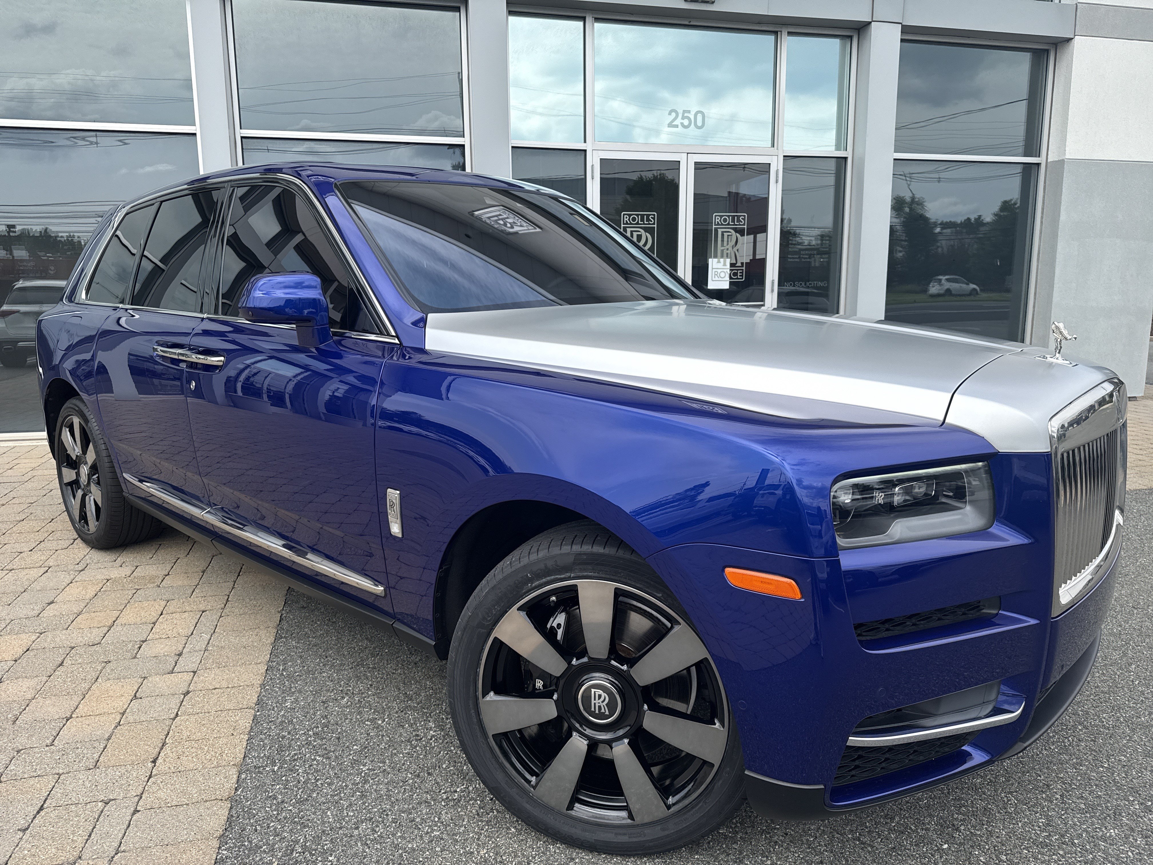 Certified 2021 Rolls-Royce Cullinan AWD/4WD image 55