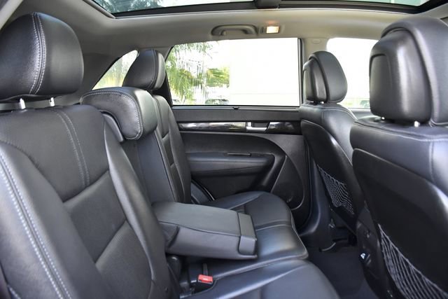 Used 2015 Kia Sorento SX image 23