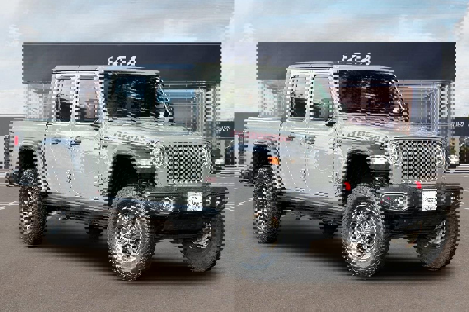 Used 2022 Jeep Gladiator Rubicon w/ Cold Weather Group image 2