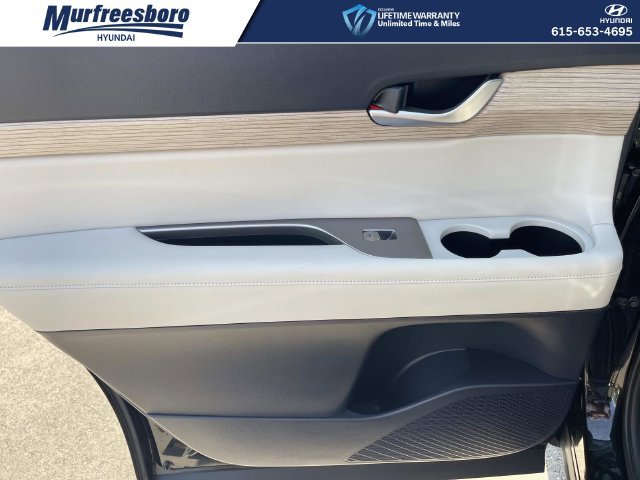 Used 2022 Hyundai Palisade SEL w/ Premium Package FWD image 24