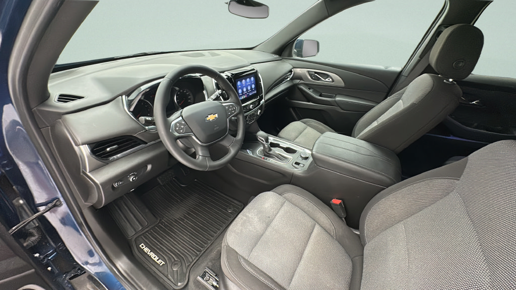 Used 2023 Chevrolet Traverse LT AWD/4WD image 10