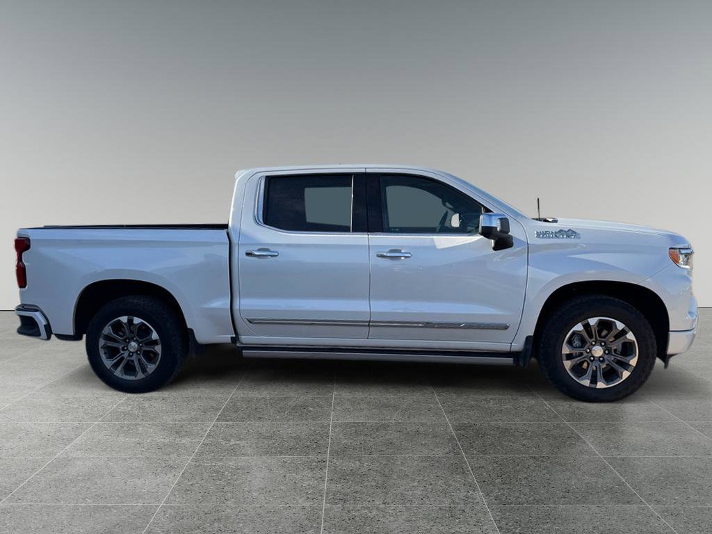 Used 2024 Chevrolet Silverado 1500 High Country image 2