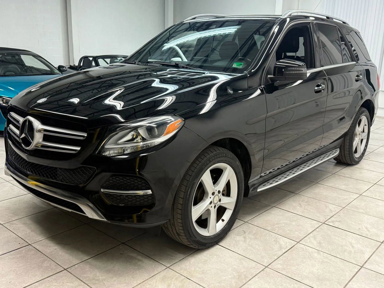 Used 2016 Mercedes-Benz GLE 350 w/ Premium Package image 3