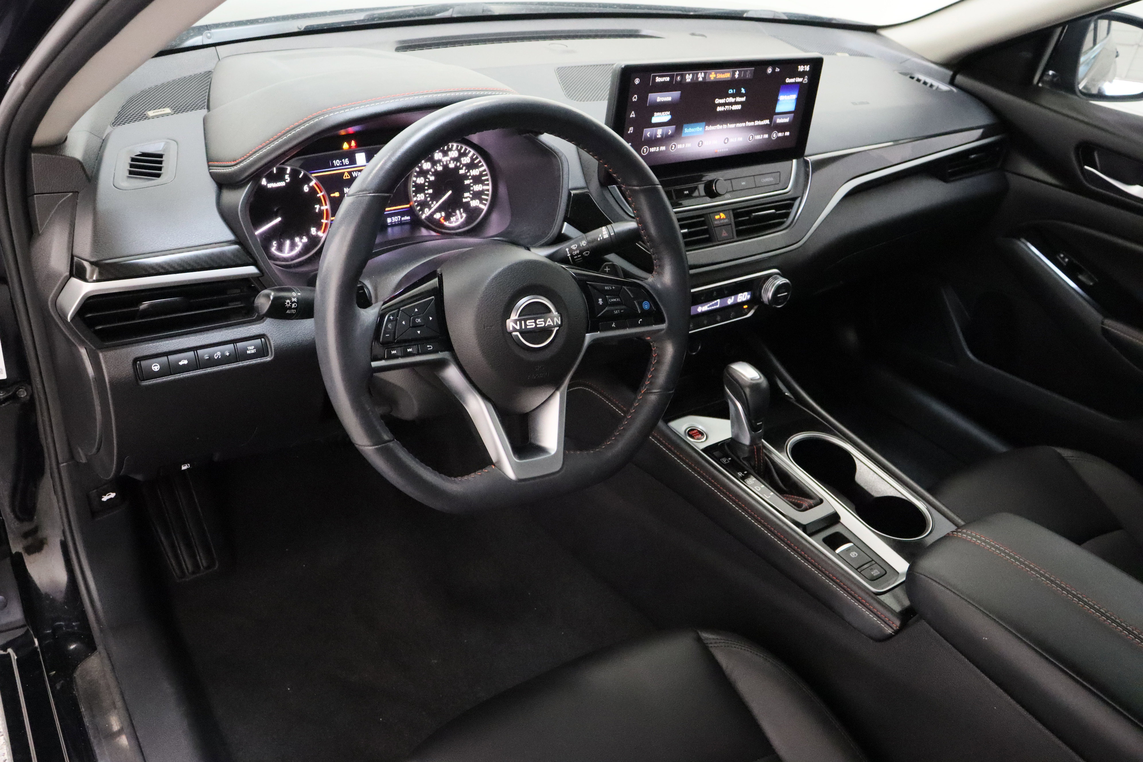 Used 2024 Nissan Altima 2.0 SR image 13