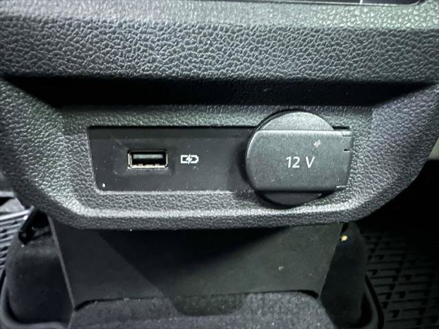 Used 2019 Volkswagen Tiguan SE w/ Panoramic Sunroof Package AWD/4WD image 15